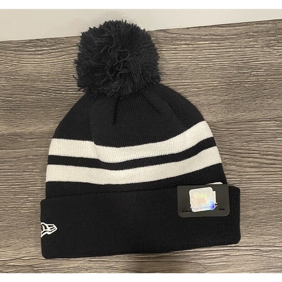 New Era Carolina Panthers Beanie Patriotic Stripe Cuffed Men's Knit Hat with Pom - Picture 4 of 4